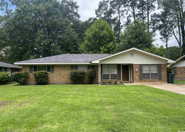 Property at 2007 Park Ave, Monroe, LA 71201, 3 beds, 1.5 baths