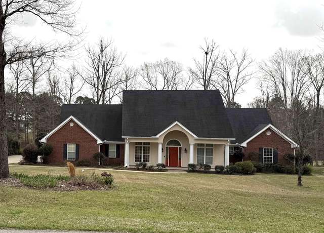 Property at 115 St Andrews Dr, Calhoun, LA 71225, 4 beds, 3.5 baths