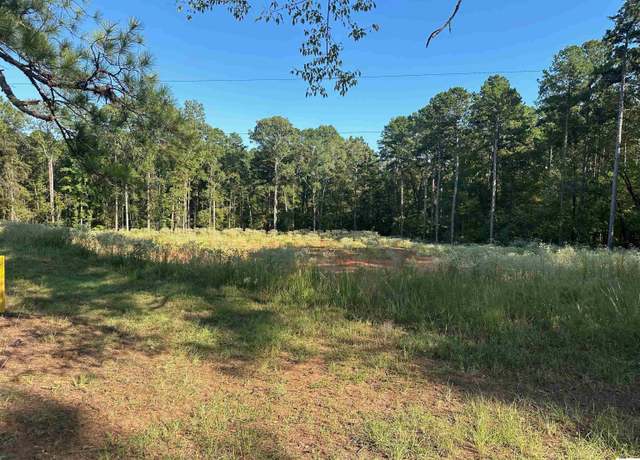 Property at 205 Woods Rd, Ruston, LA 71270
