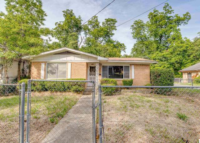 Property at 400 N 24th St, Monroe, LA 71201, 2 beds, 1 bath