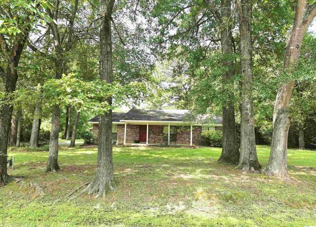 Property at 10569 Gill Rd, Bastrop, LA 71220, 3 beds, 2 baths