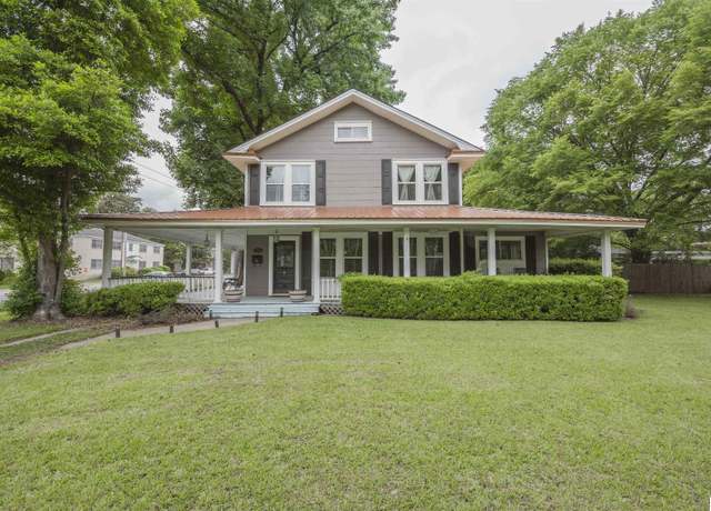 Property at 1201 Park Ave, Monroe, LA 71201, 4 beds, 2.5 baths