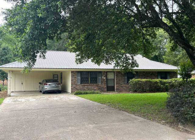 Property at 34 Chauvin Dr, Monroe, LA 71203, 3 beds, 2 baths