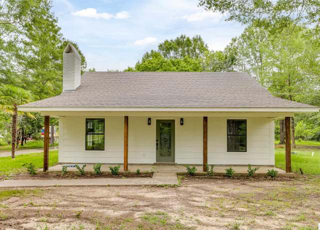 Property at 207 Pickett Ln, Monroe, LA 71203, 3 beds, 2 baths