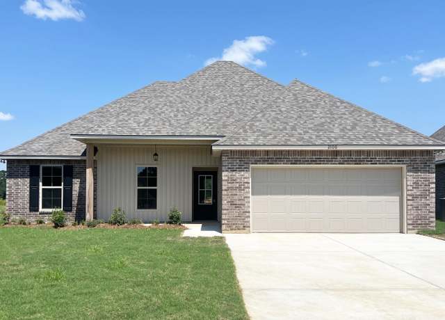 Property at 2100 Merion St, Ruston, LA 71270, 4 beds, 2 baths