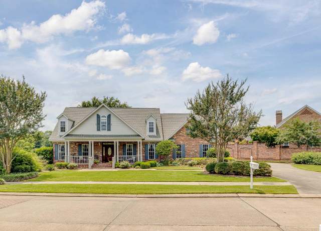 Property at 23 Waters Edge Dr, Monroe, LA 71203, 3 beds, 2 baths