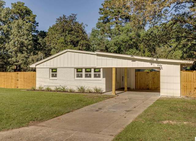 Property at 111 Lisa Ln, West Monroe, LA 71291, 3 beds, 1.5 baths