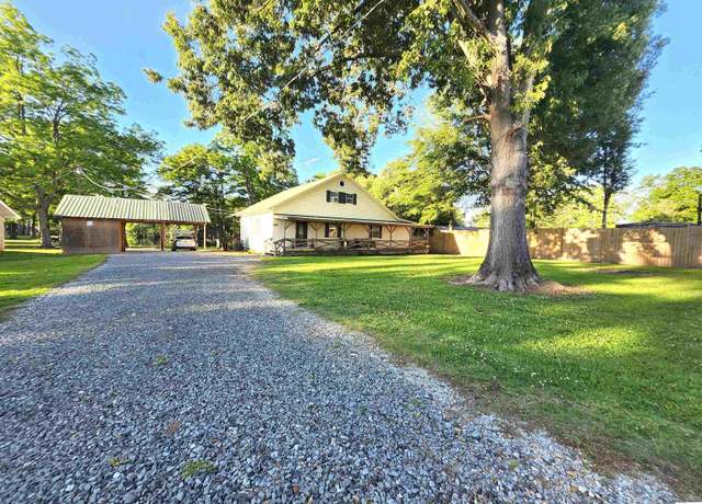 Property at 1744 Highway 569, Ferriday, LA 71334, 4 beds, 2.5 baths