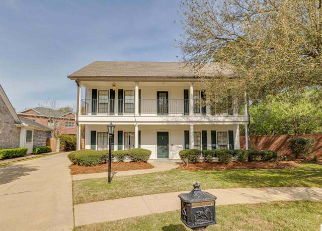 Property at 3309 Beauvoir Pl, Monroe, LA 71201, 3 beds, 2.5 baths