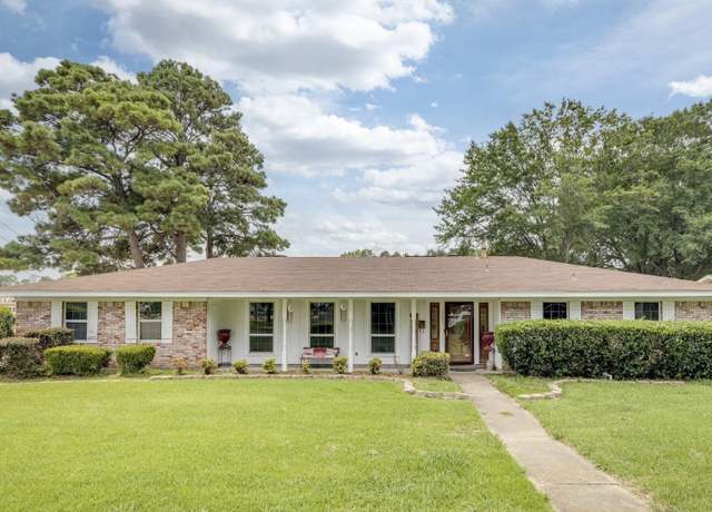 Property at 1901 Howard Dr, Monroe, LA 71201, 3 beds, 3 baths