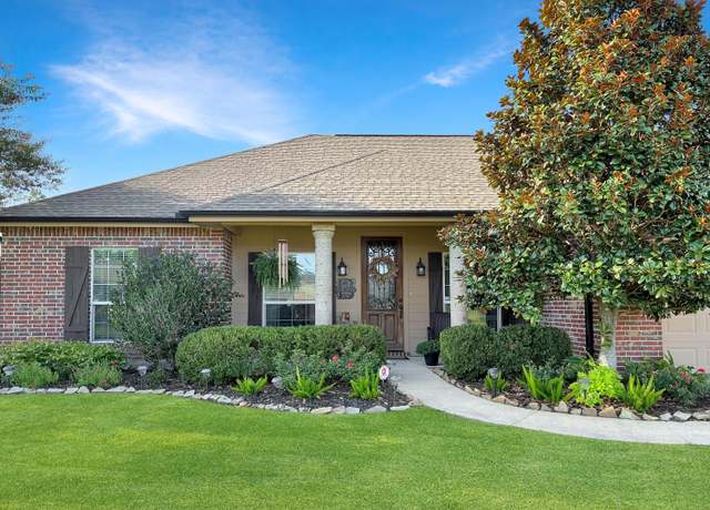 Property at 1526 Clark Ct, Lake Charles, LA 70611, 3 beds