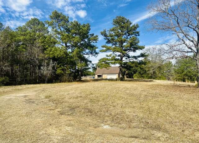 Property at 183 Mike Perkins Rd, Leesville, LA 71446, 5 beds, 3.5 baths