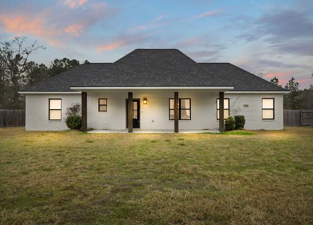 Property at 1681 Hickman Rd, Deridder, LA 70634, 3 beds, 2 baths