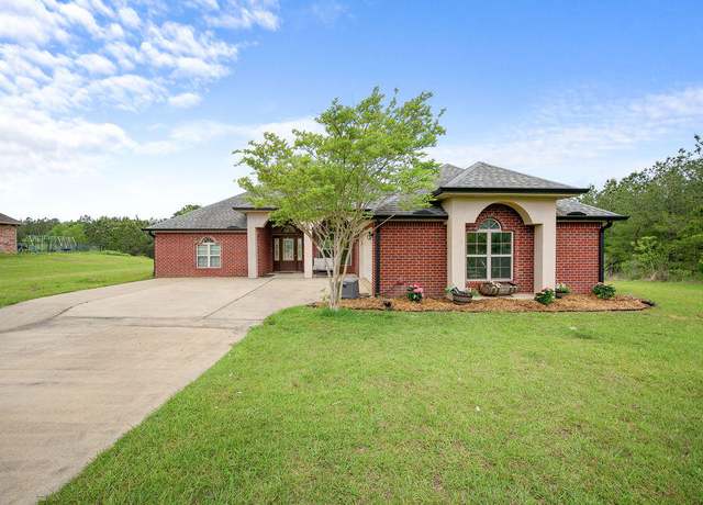 Property at 636 Stanley Rd, Leesville, LA 71446, 4 beds, 2 baths