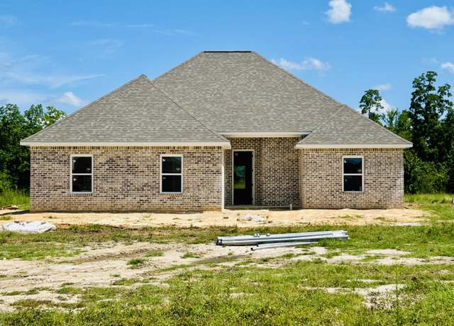 Property at 347 Liberty Dr, Leesville, LA 71446, 3 beds, 2 baths