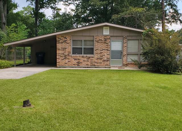 Property at 710 W 9th St, Deridder, LA 70634, 3 beds, 1 bath