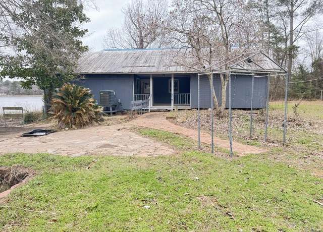 Property at 1137 Smart Camp Rd, Leesville, LA 71446, 2 beds, 2.5 baths