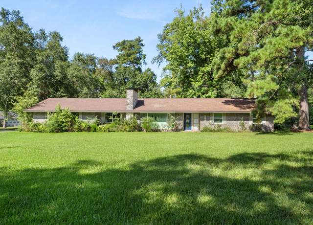 Property at 503 Davella Dr, Deridder, LA 70634, 3 beds, 2 baths