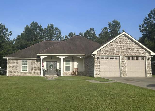 Property at 200 Aidan Dr, Leesville, LA 71446, 3 beds, 2 baths