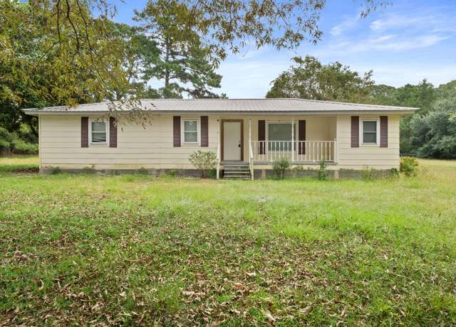 Property at 247 Joyce, Leesville, LA 71446, 3 beds, 2 baths
