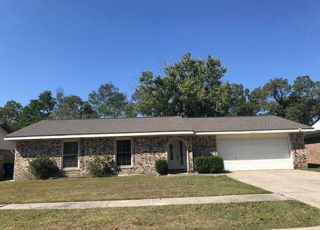 Property at 2209 Appaloosa St, Deridder, LA 70634, 4 beds, 2 baths