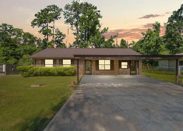 Property at 108 Cardinal St, Deridder, LA 70634, 3 beds, 2 baths