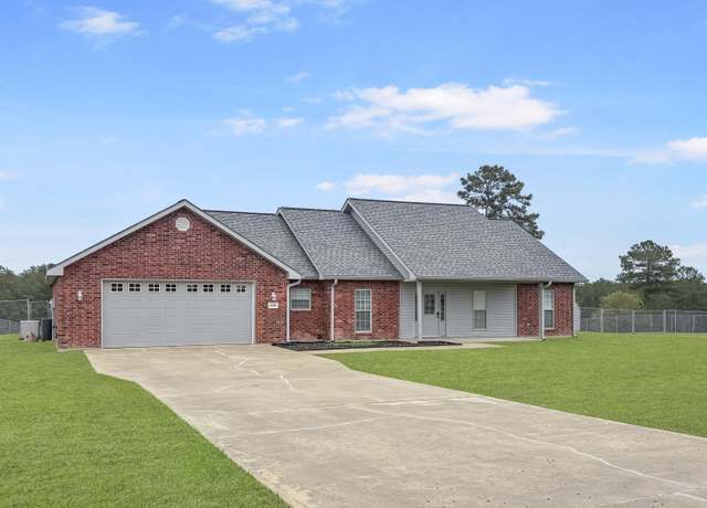 Property at 330 Wesley Crowell Rd, Leesville, LA 71446, 3 beds, 2.5 baths