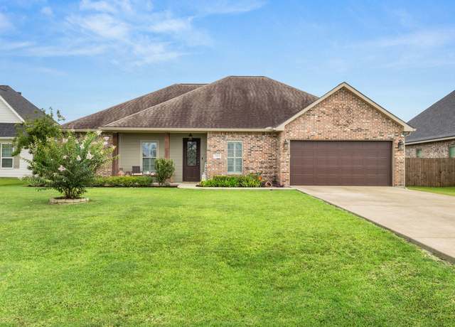 Property at 1465 Cameron Ct, Lake Charles, LA 70611, 3 beds, 2 baths