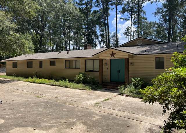 Property at 8261 Kurthwood Rd, Leesville, LA 71446, 3 beds, 2 baths