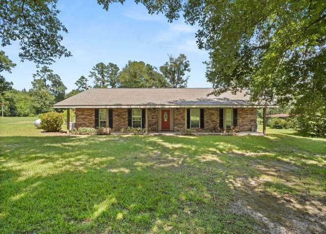 Property at 301 Griffin Rd, Deridder, LA 70634, 3 beds, 3 baths