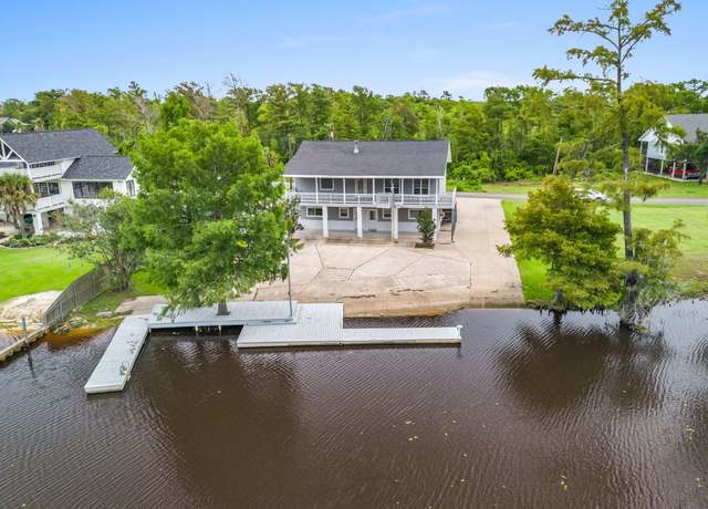 Property at 1567 S Perkins Ferry Rd, Lake Charles, LA 70611, 4 beds, 3 baths