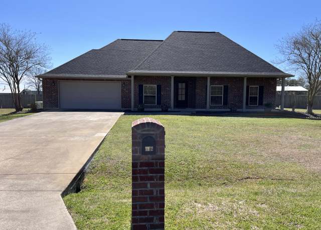 Property at 112 Mirante Dr, Leesville, LA 71446, 4 beds, 2 baths