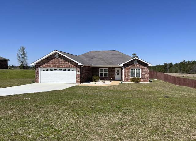Property at 134 Twin Circles Rd, Leesville, LA 71446, 3 beds, 2 baths