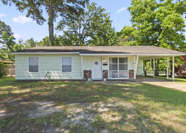 Property at 1402 Aaron Ave, Leesville, LA 71446, 3 beds, 1 bath