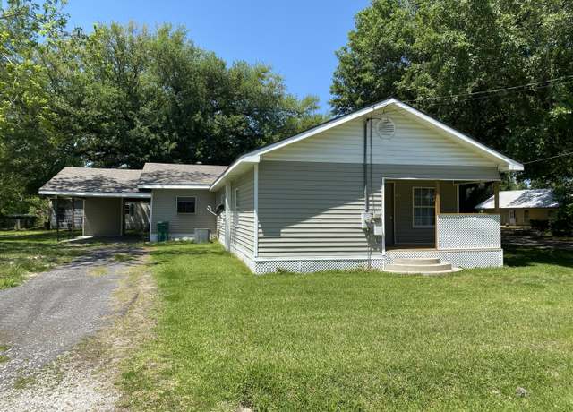 Property at 1602 Fancher St, Vinton, LA 70668, 4 beds, 2.5 baths
