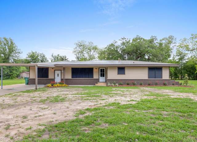 Property at 1205 West St, Vinton, LA 70668, 3 beds, 2 baths