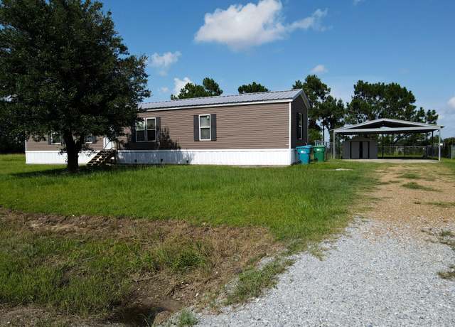 Property at 7229 Flounder Dr, Lake Charles, LA 70605, 3 beds, 2 baths
