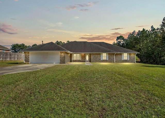 Property at 708 Woodland Dr, Leesville, LA 71446, 4 beds, 2 baths