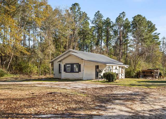 Property at 8983 Main St, Deridder, LA 70634, 2 beds, 1.5 baths