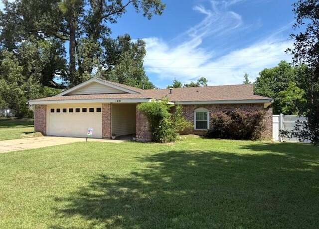 Property at 140 Whispering Pines Lp, Leesville, LA 71446, 3 beds, 2 baths