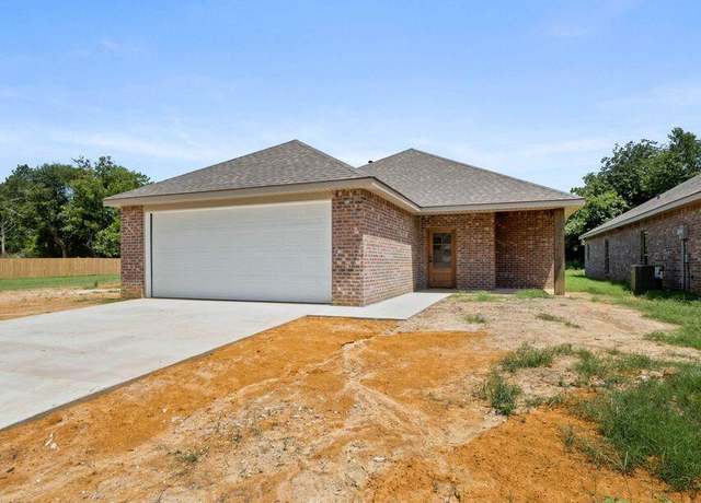 Property at 1277 Miller St, Deridder, LA 70634, 3 beds, 2 baths