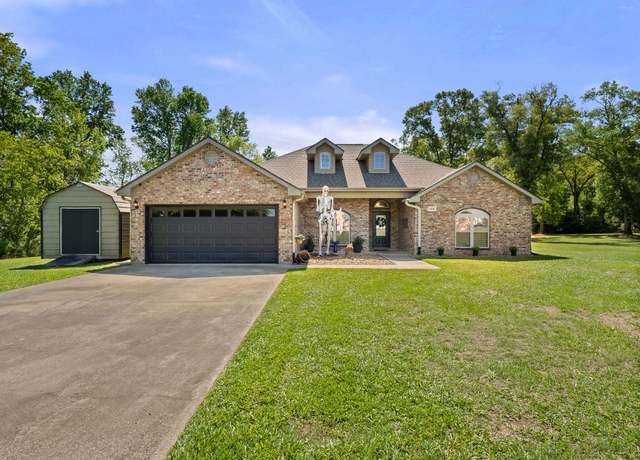Property at 114 Deer Brook Dr, Deridder, LA 70634, 4 beds, 2 baths