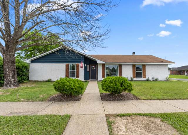 Property at 2102 Plum St, Deridder, LA 70634, 3 beds, 2 baths