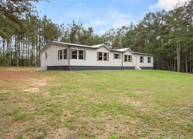 Property at 296 N Fort Rd, Leesville, LA 71446, 4 beds, 2 baths