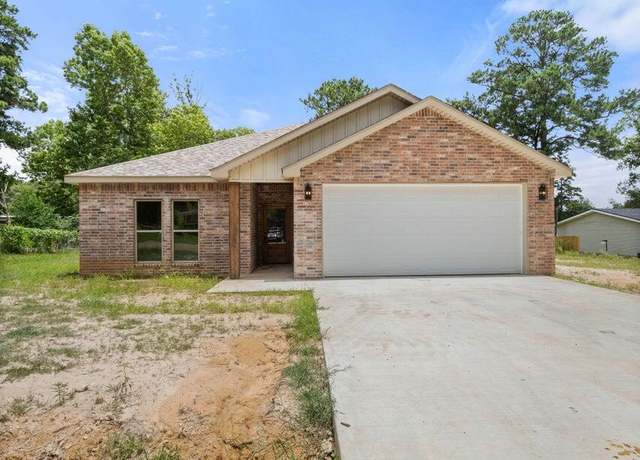 Property at 1503 S 11th St, Leesville, LA 71446, 3 beds, 2 baths