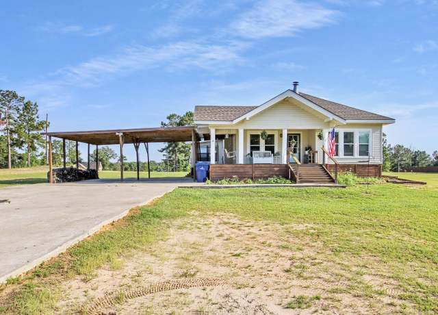 Property at 27 Roberta Ln, Anacoco, LA 71403, 4 beds, 2 baths