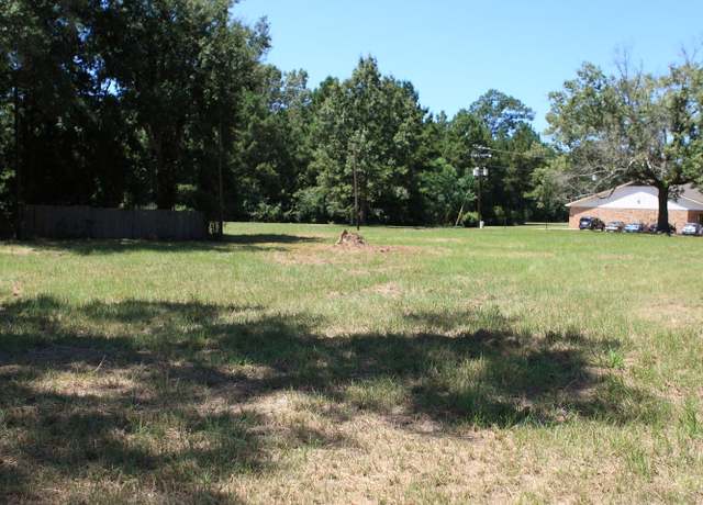 Property at Tbd Vernon St, Leesville, LA 71461