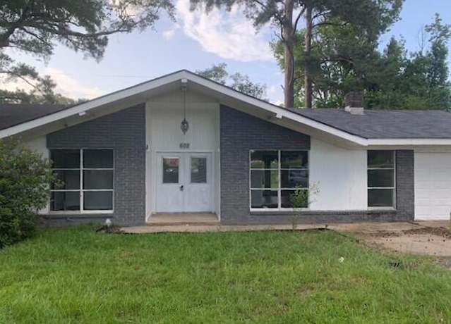 Property at 602 Belview Rd, Leesville, LA 71446, 3 beds, 2 baths