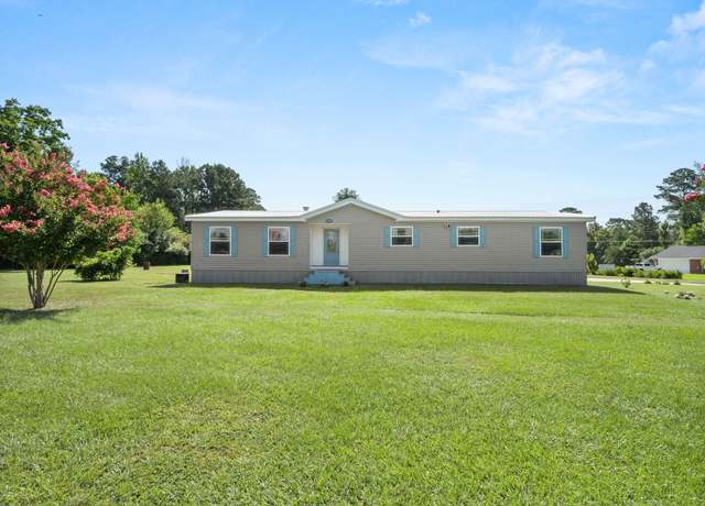 Property at 5099 Main St, Anacoco, LA 71403, 3 beds, 2 baths