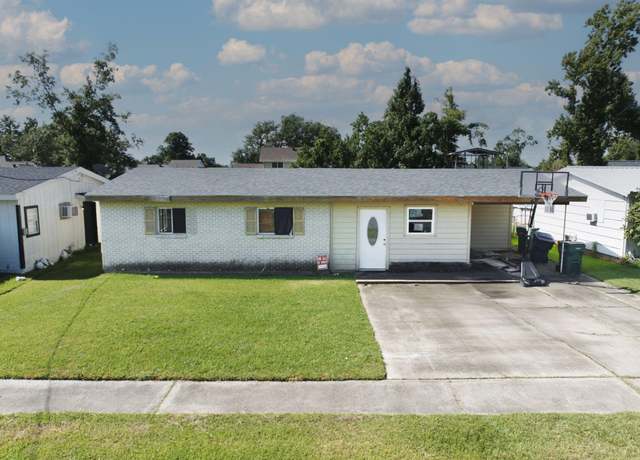 Property at 1224 Georgia St, Sulphur, LA 70663, 3 beds, 2 baths